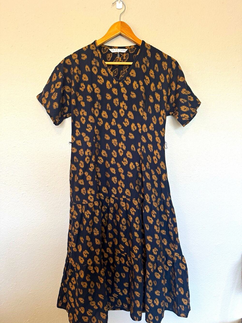 Trina Turk Leopard Print Tiered Midi Dress Black/Brown V-Neck XS